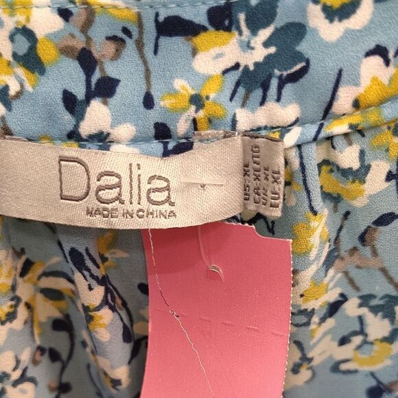 Dalia Blue Flutter Sleeve Boxy Blouse - Picture 2 of 3